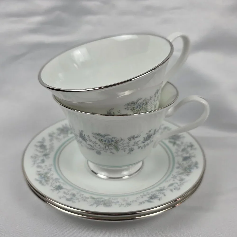 FOUR Oxford China Spring Bread Plates. The plates measure 6 3/8 inches and are w
